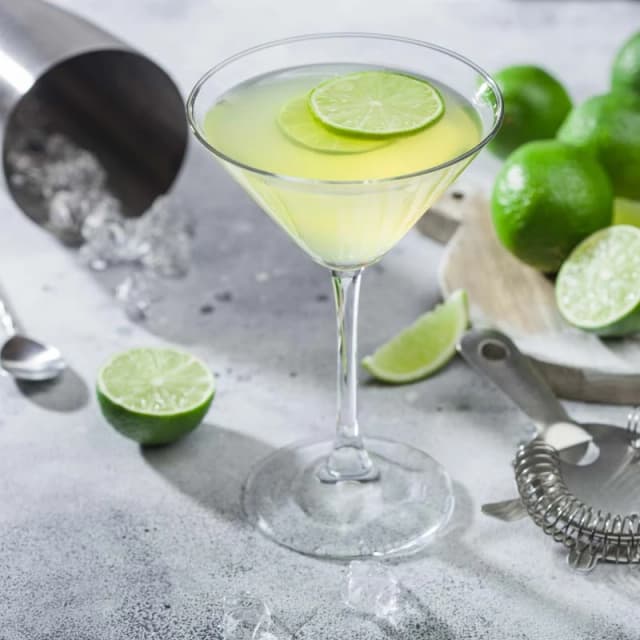 Gimlet Cocktail Recipe: How to Make the Perfect Gimlet